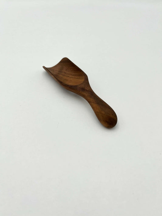 Walnut Scoop